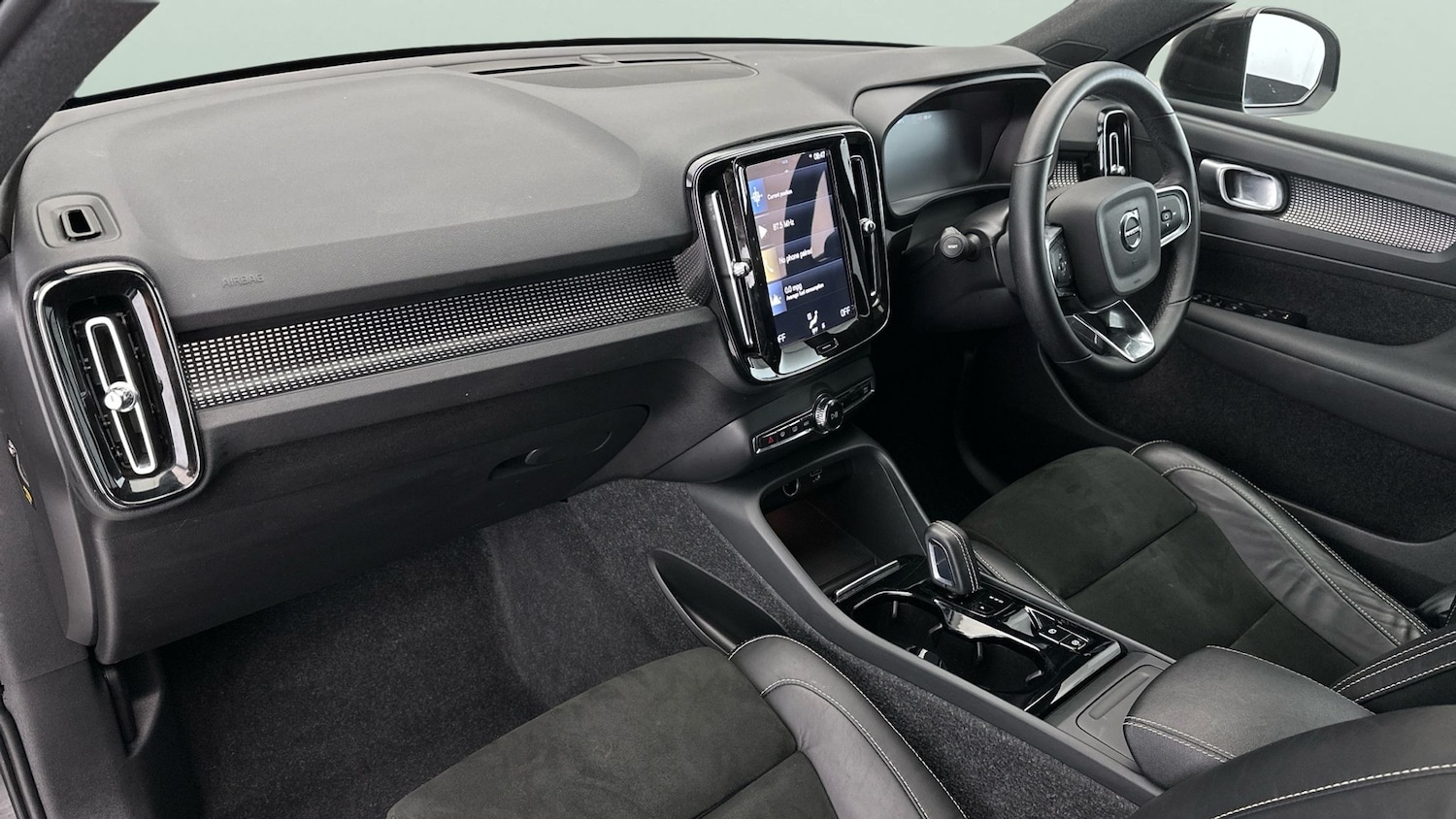 Used Volvo XC40 2022 for sale - 76928364: Photo 13