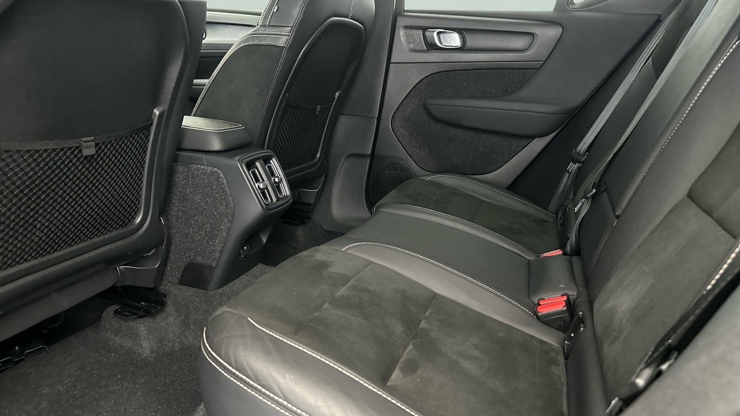 Used Volvo XC40 2022 for sale - 76928364: Photo 17