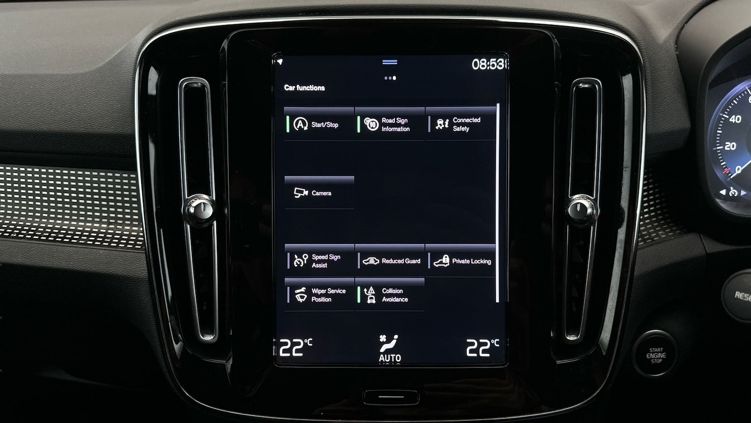 Used Volvo XC40 2022 for sale - 76928364: Photo 29