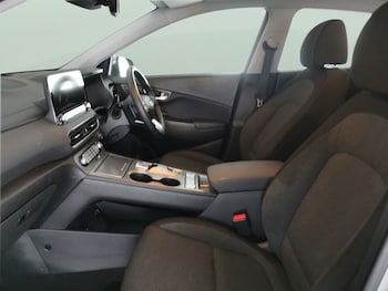 Used Hyundai KONA 2023 for sale - 77848493: Photo