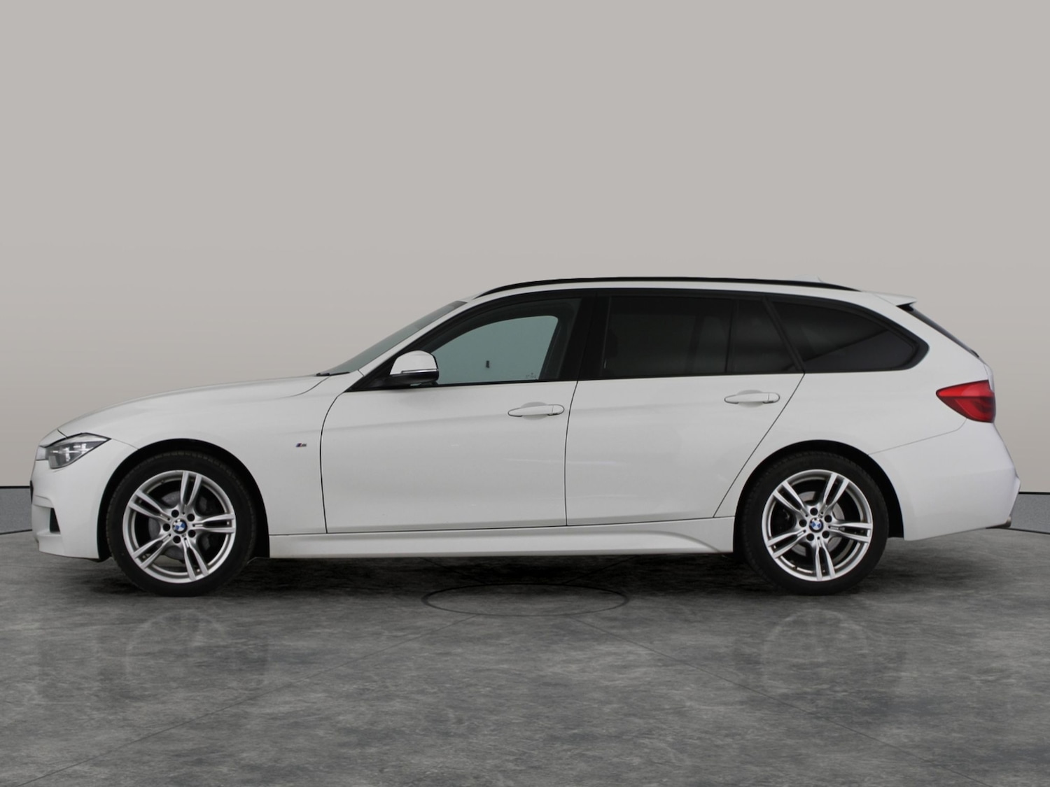 Used BMW 3 Series 2018 for sale - 76627647: Photo 12