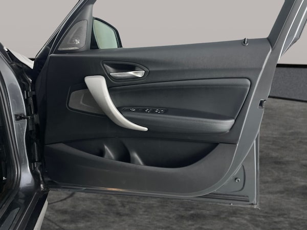 Used BMW 1 Series 2019 for sale - 76330909: Photo 37