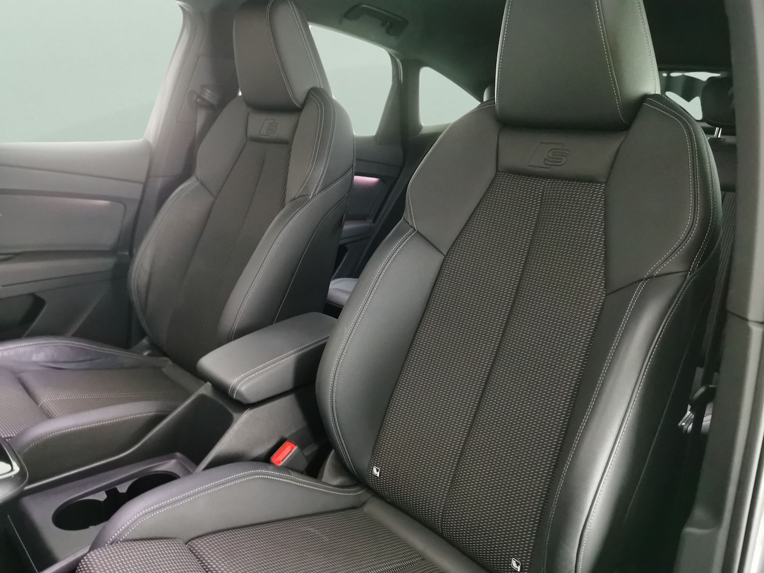 Used Audi Q4 e-tron 2022 for sale - 76946572: Photo 24