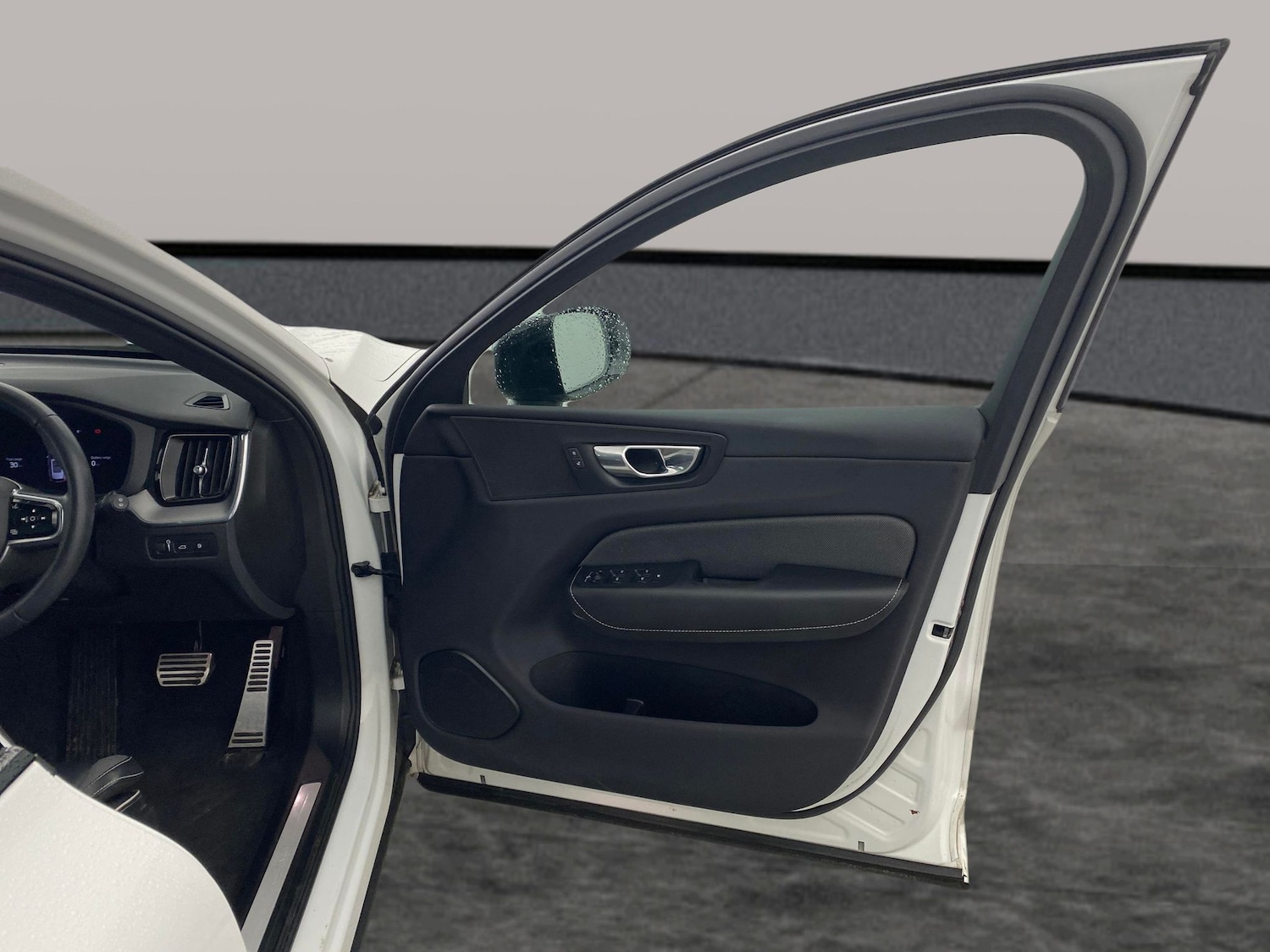 Used Volvo XC60 2021 for sale - 77435455: Photo 26