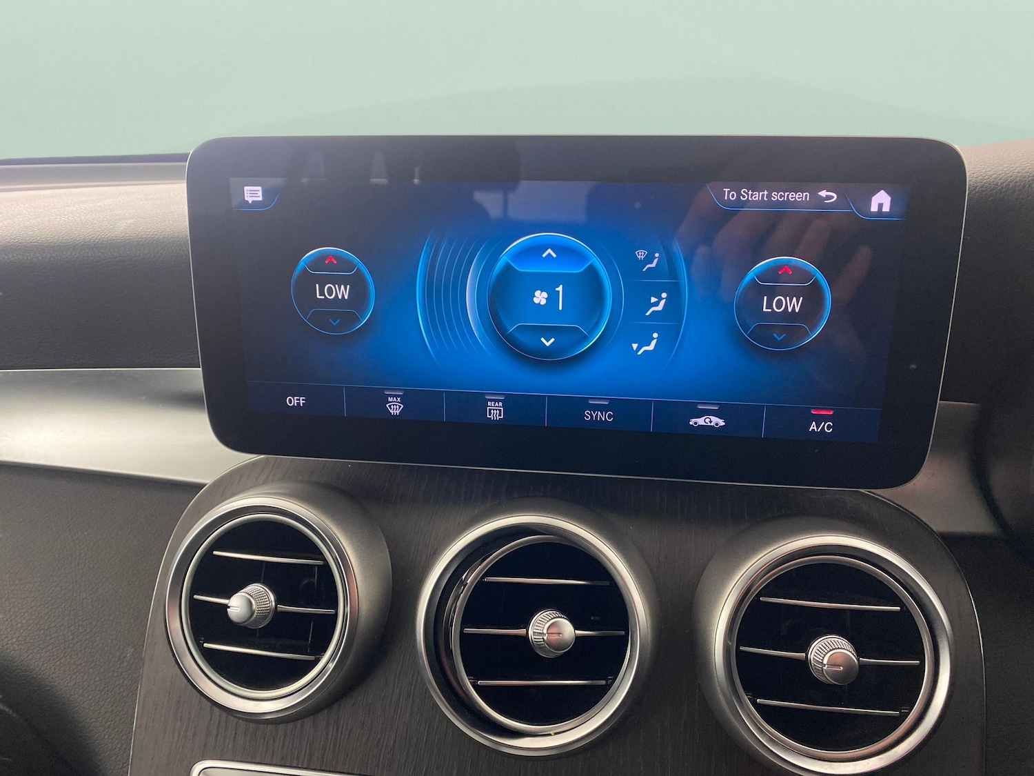 Used Mercedes-Benz GLC 2020 for sale - 77031811: Photo 17