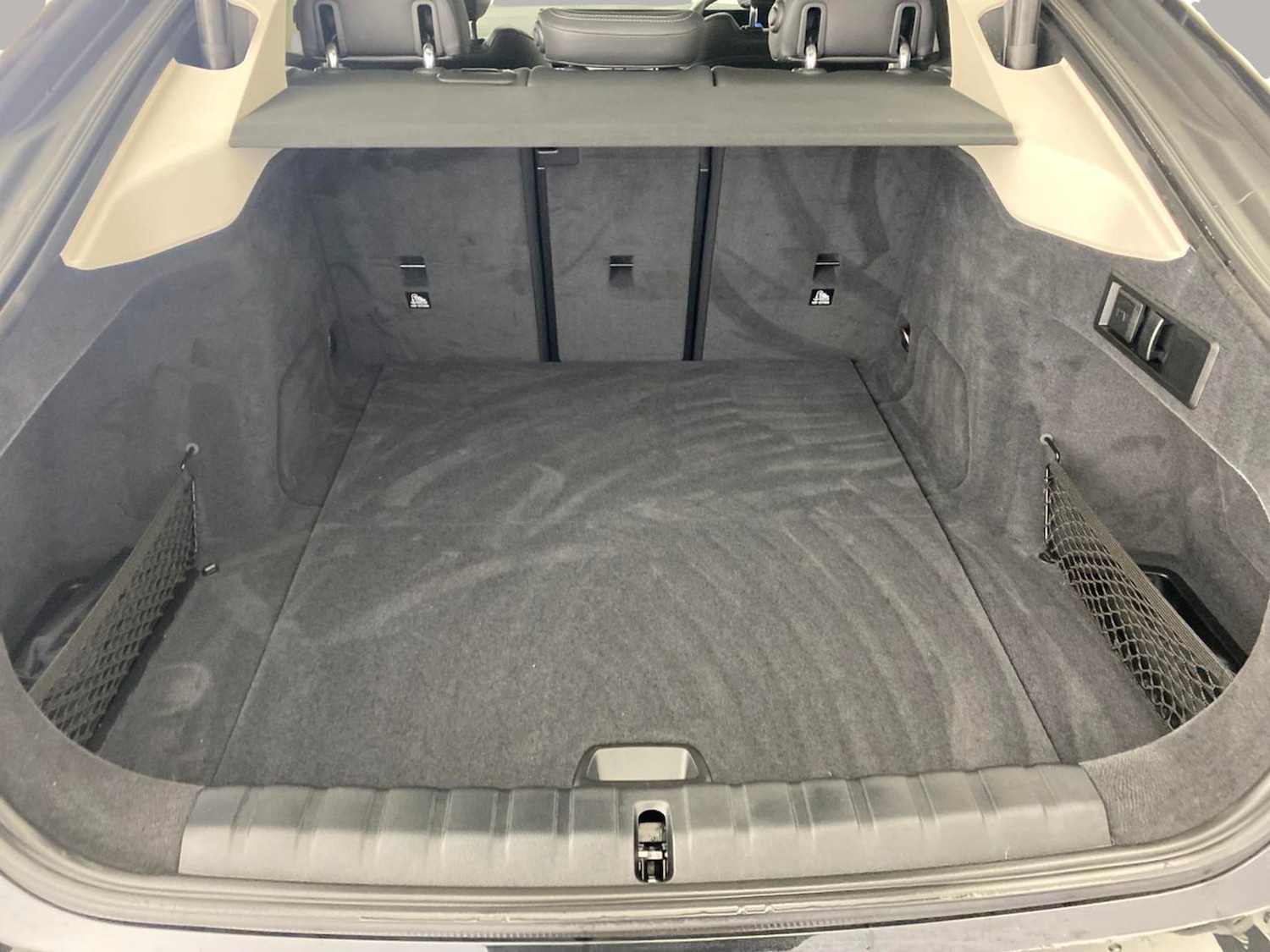 Used BMW i4 2022 for sale - 76428506: Photo 10