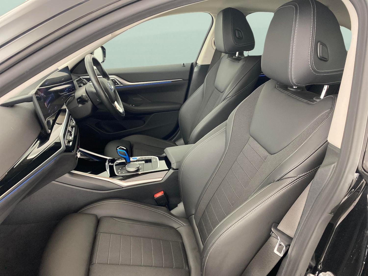 Used BMW i4 2022 for sale - 76428506: Photo 5