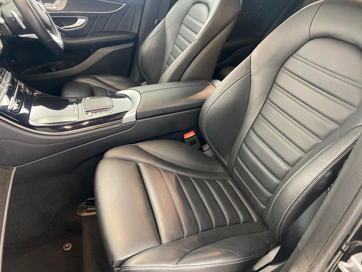 Used Mercedes-Benz EQC 2022 for sale - 77934690: Photo 6