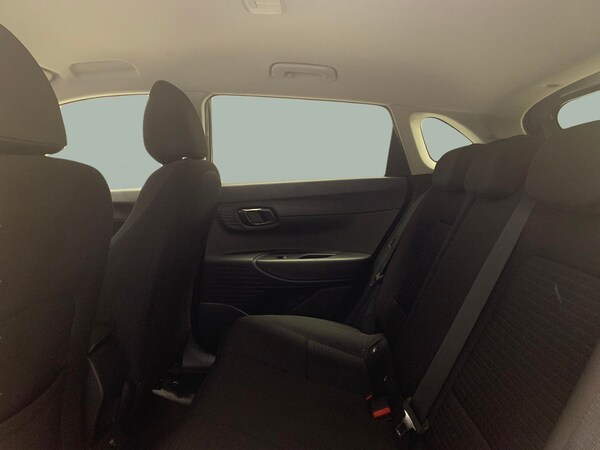 Used Hyundai i20 2021 for sale - 76037105: Photo 31