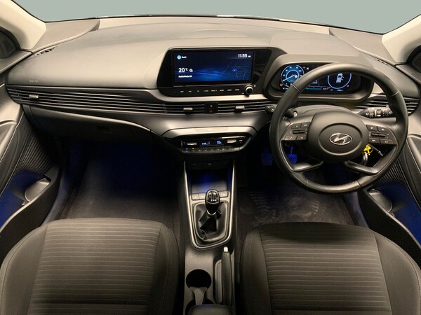 Used Hyundai i20 2021 for sale - 76037105: Photo 8