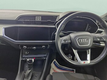 Used Audi Q3 undefined for sale - 78400497: Photo