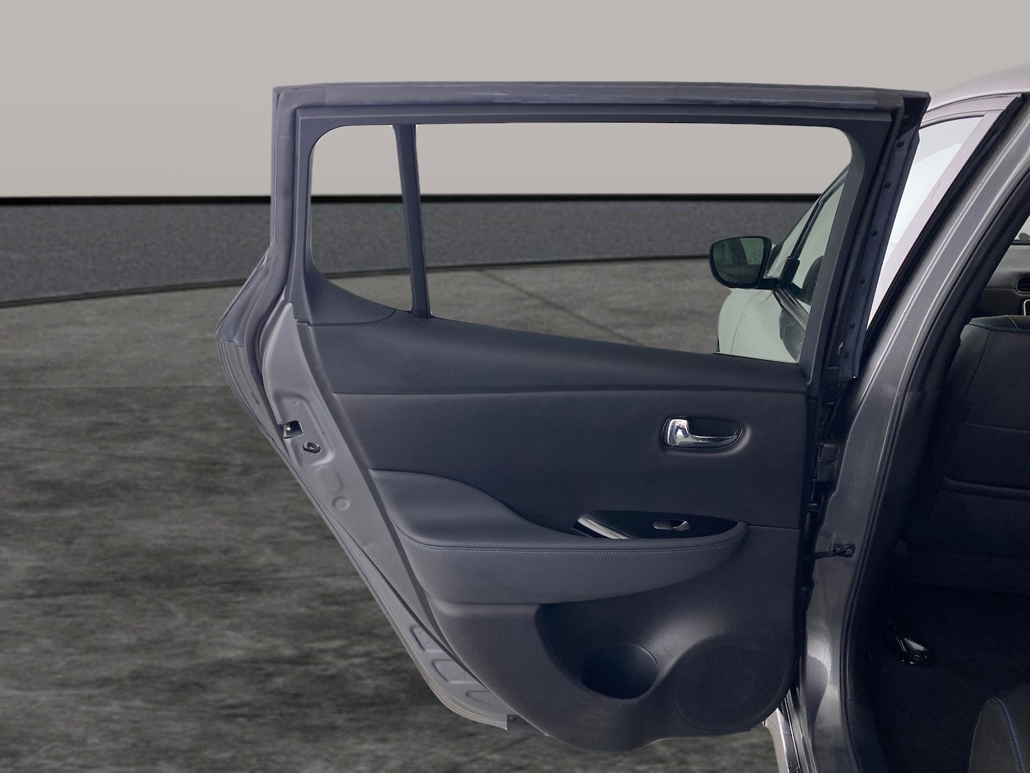 Used Nissan Leaf 2021 for sale - 76477634: Photo 28