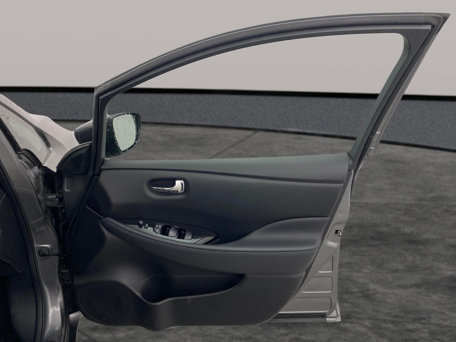 Used Nissan Leaf 2021 for sale - 76477634: Photo 31