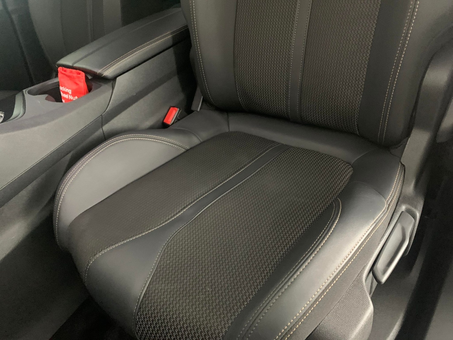 Used Peugeot 5008 2022 for sale - 76544997: Photo 7