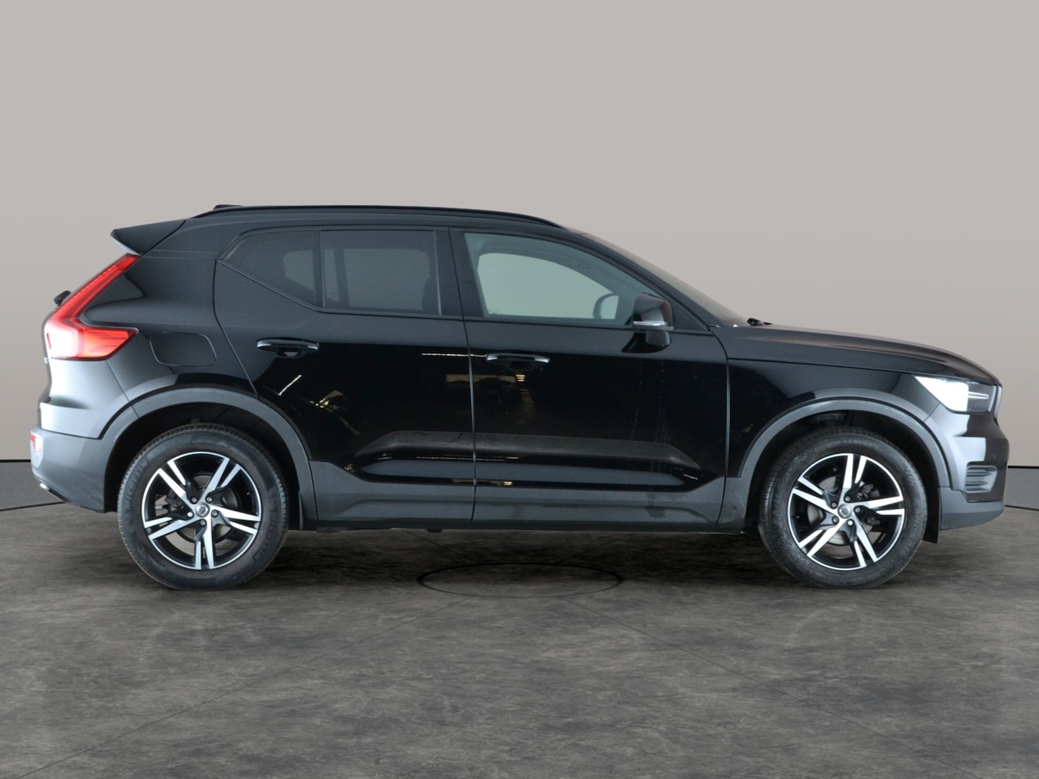Used Volvo XC40 2021 for sale - 77321485: Photo 9