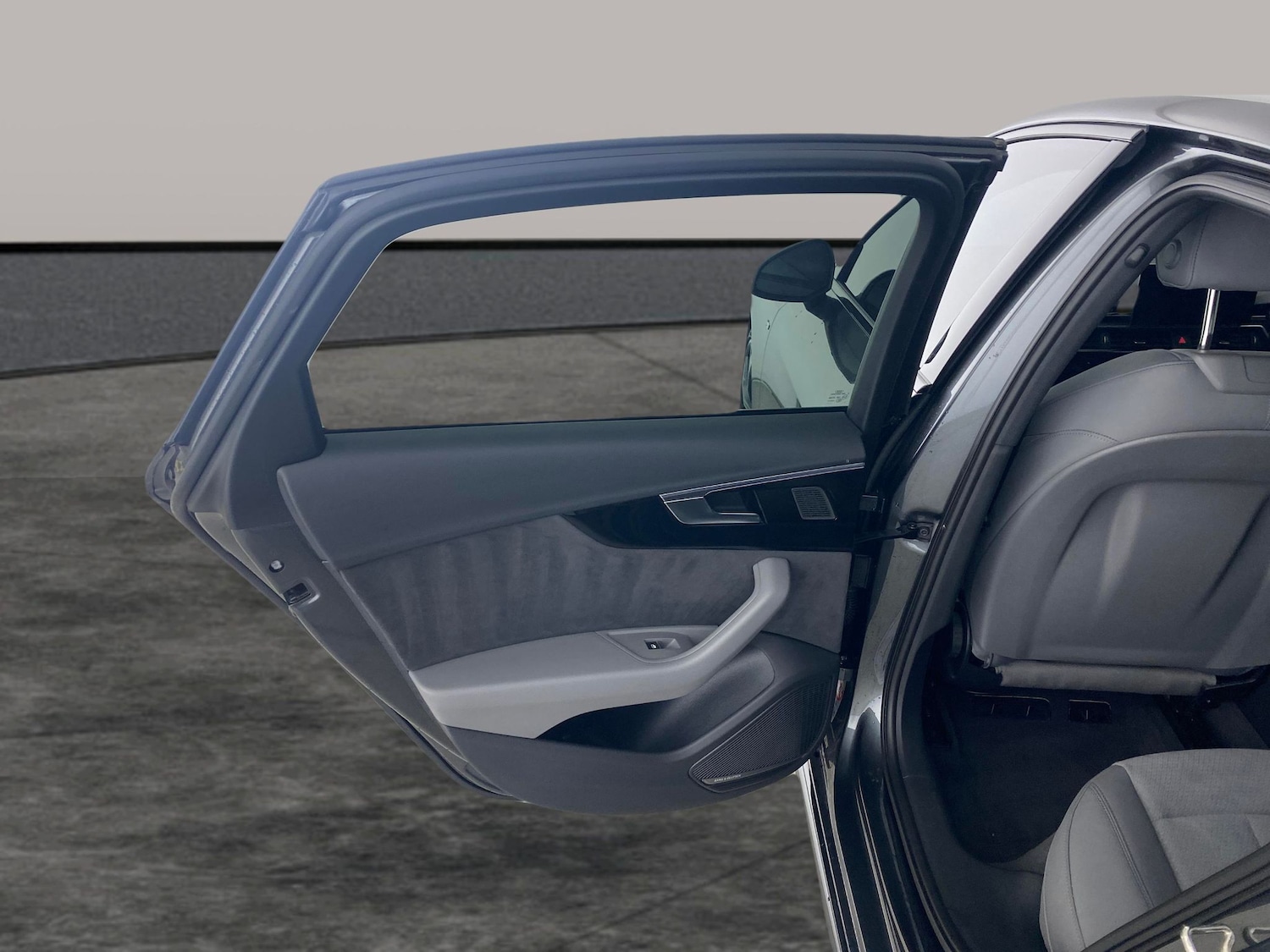 Used Audi A4 2023 for sale - 77911646: Photo 24