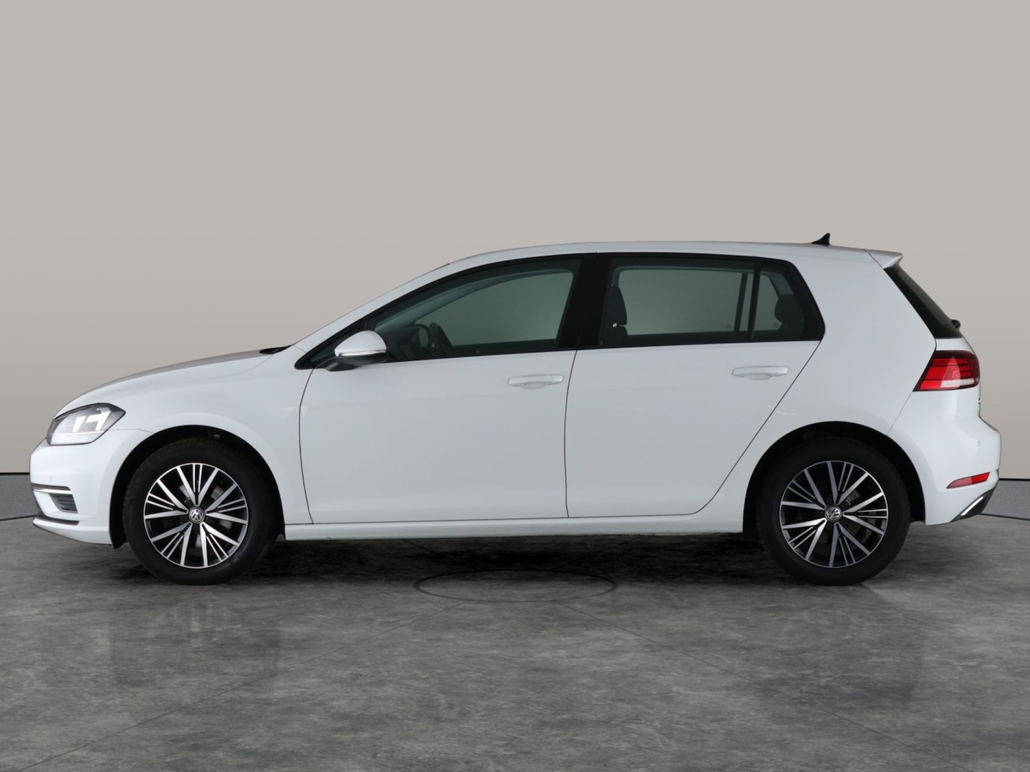 Used Volkswagen Golf 2017 for sale - 76464252: Photo 15