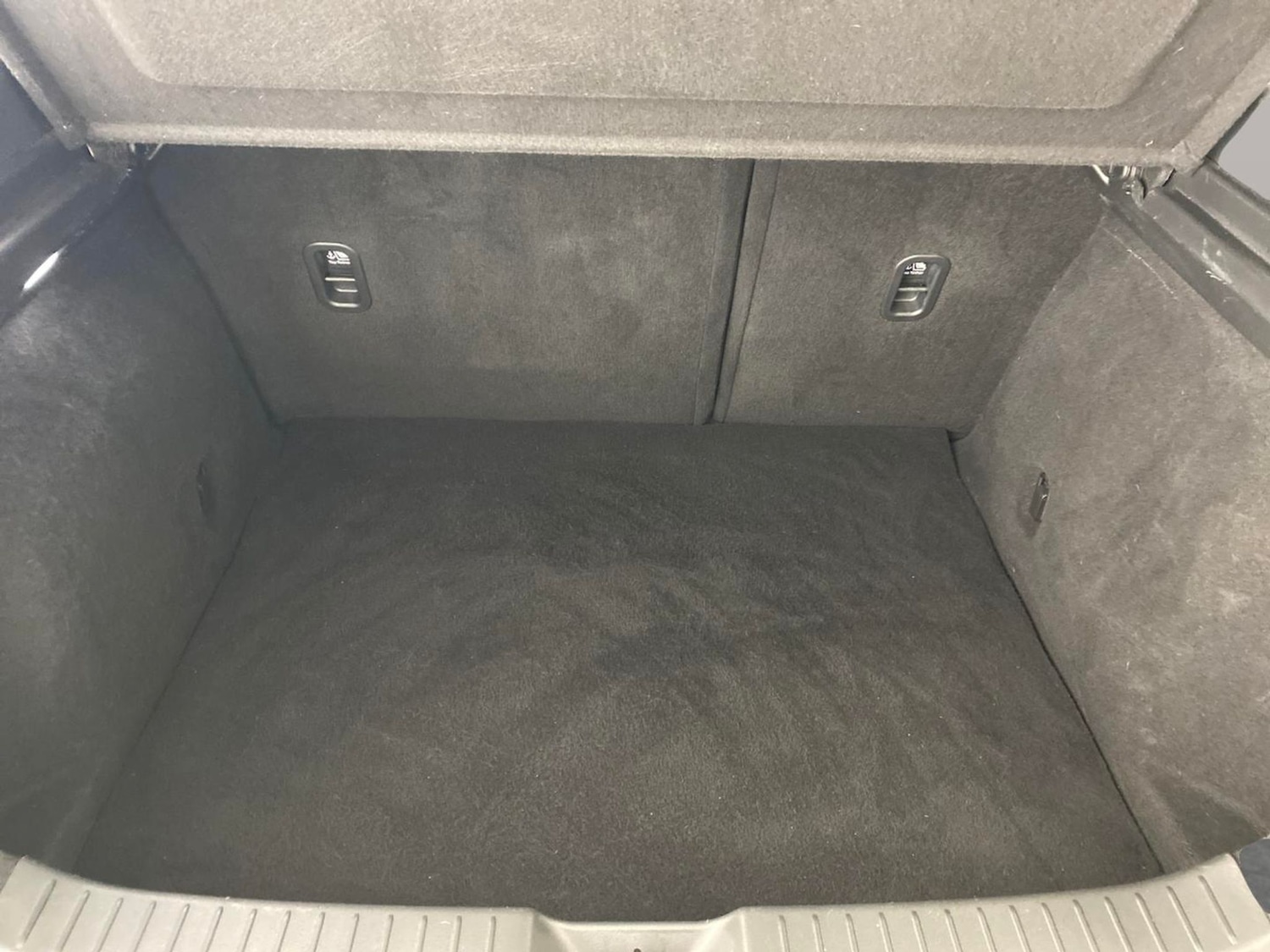 Used Mazda CX-30 2023 for sale - 77023804: Photo 7