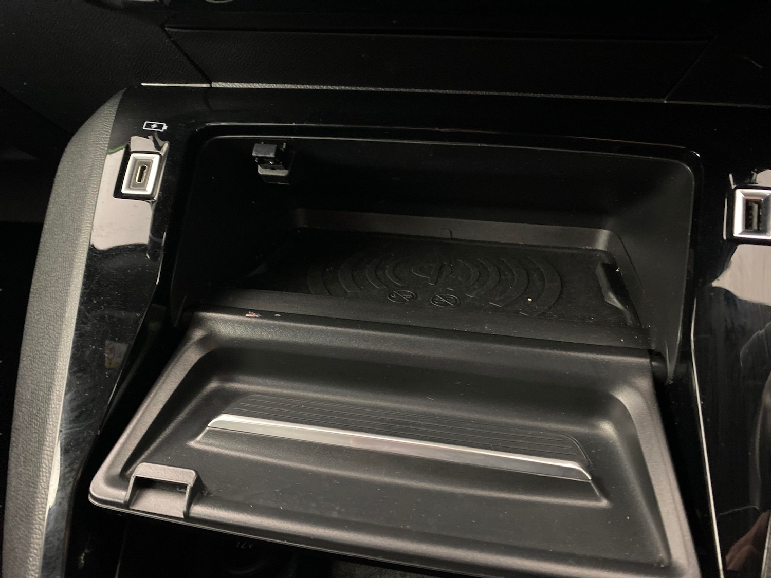 Used Peugeot E-2008 for sale - 78110038: Photo 18