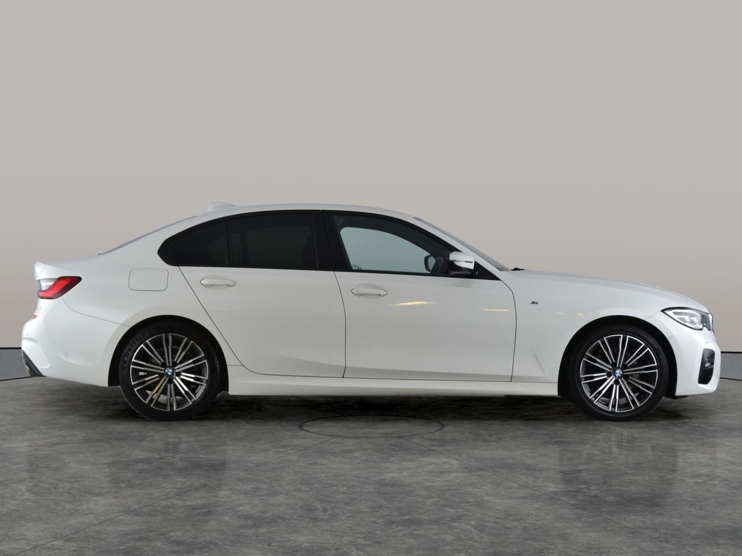 Used BMW 3 Series 2019 for sale - 76691796: Photo 12
