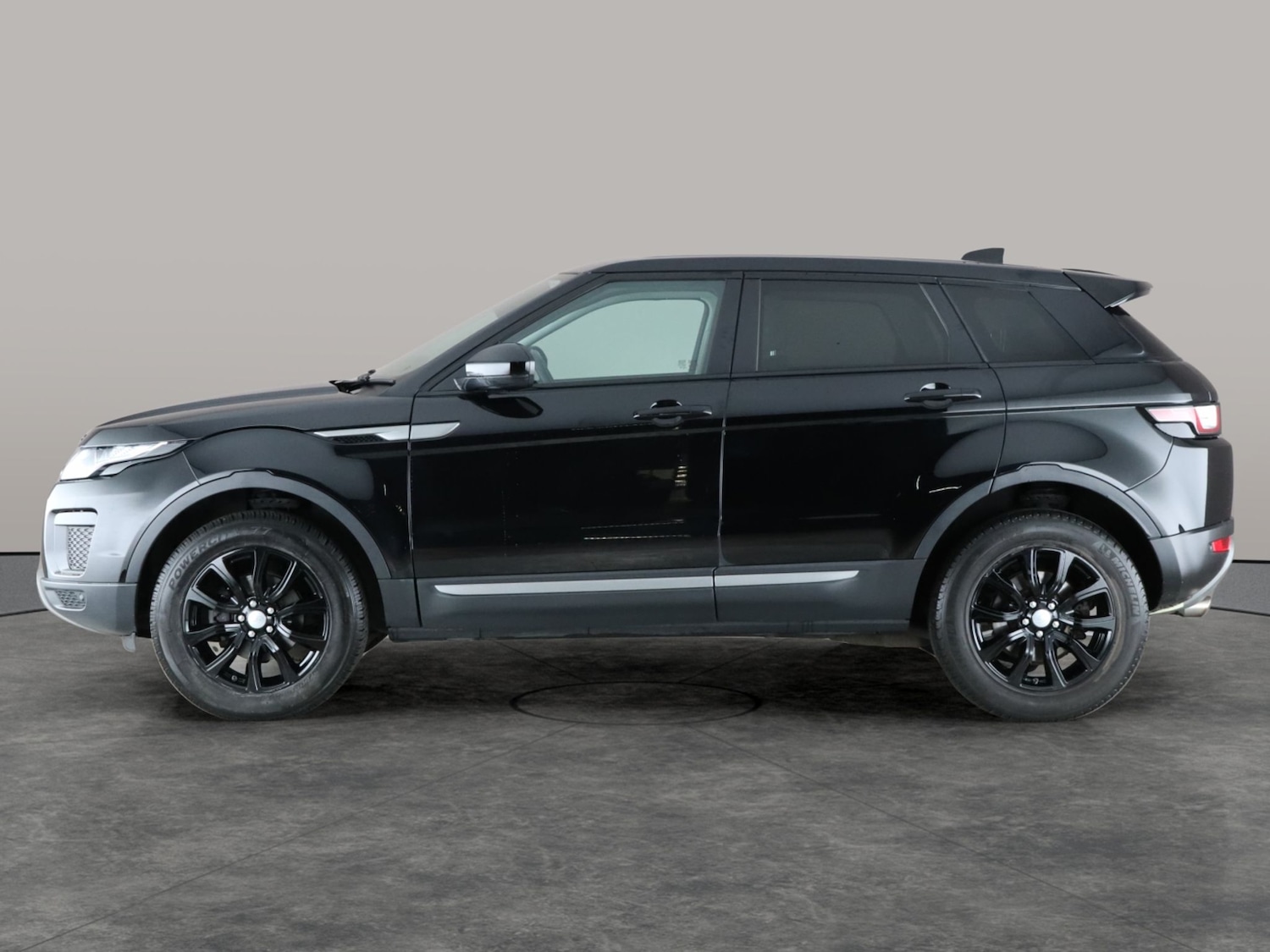Used Land Rover Range Rover Evoque 2019 for sale - 77149055: Photo 13