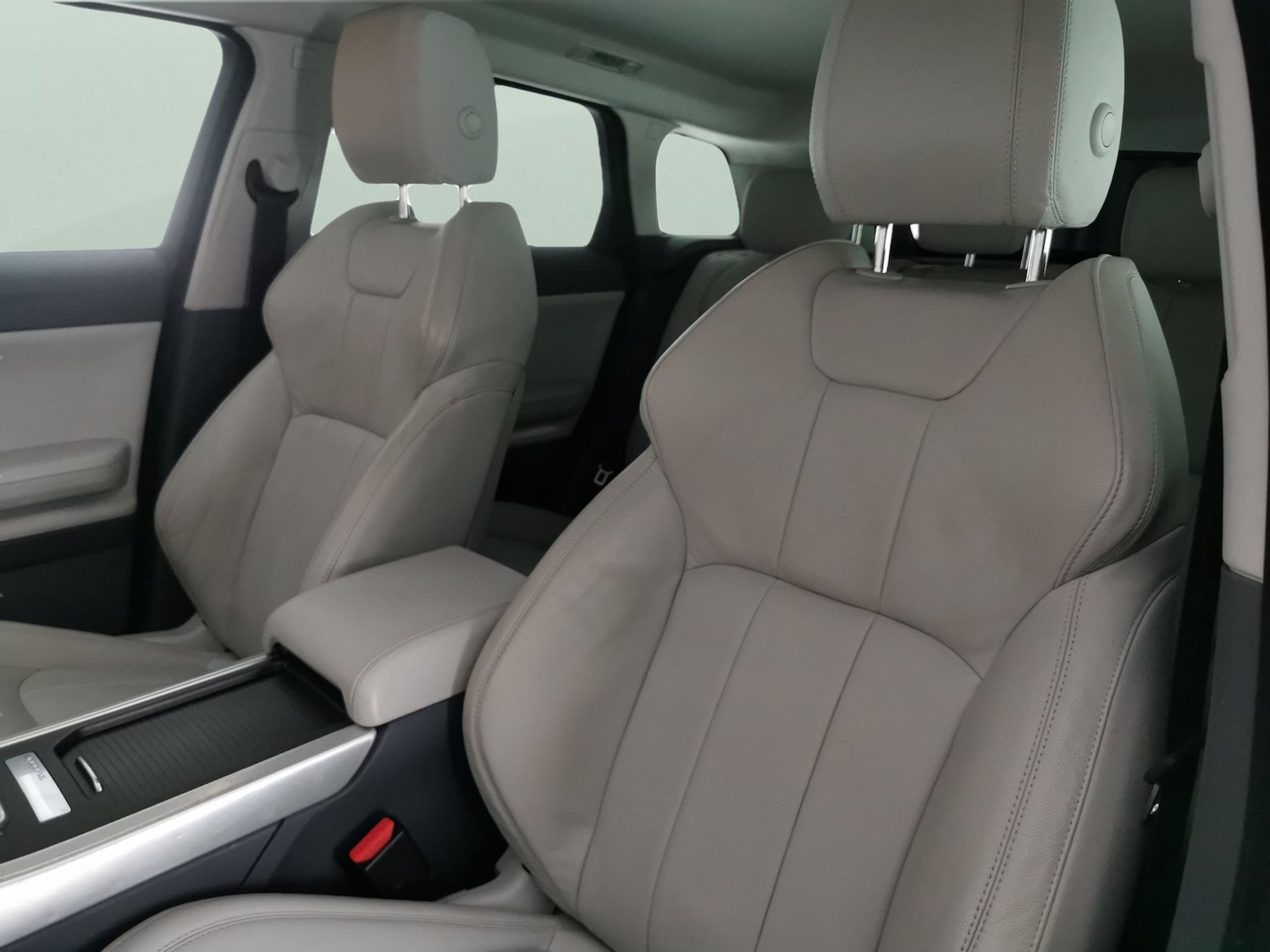 Used Land Rover Range Rover Evoque 2019 for sale - 77149055: Photo 6