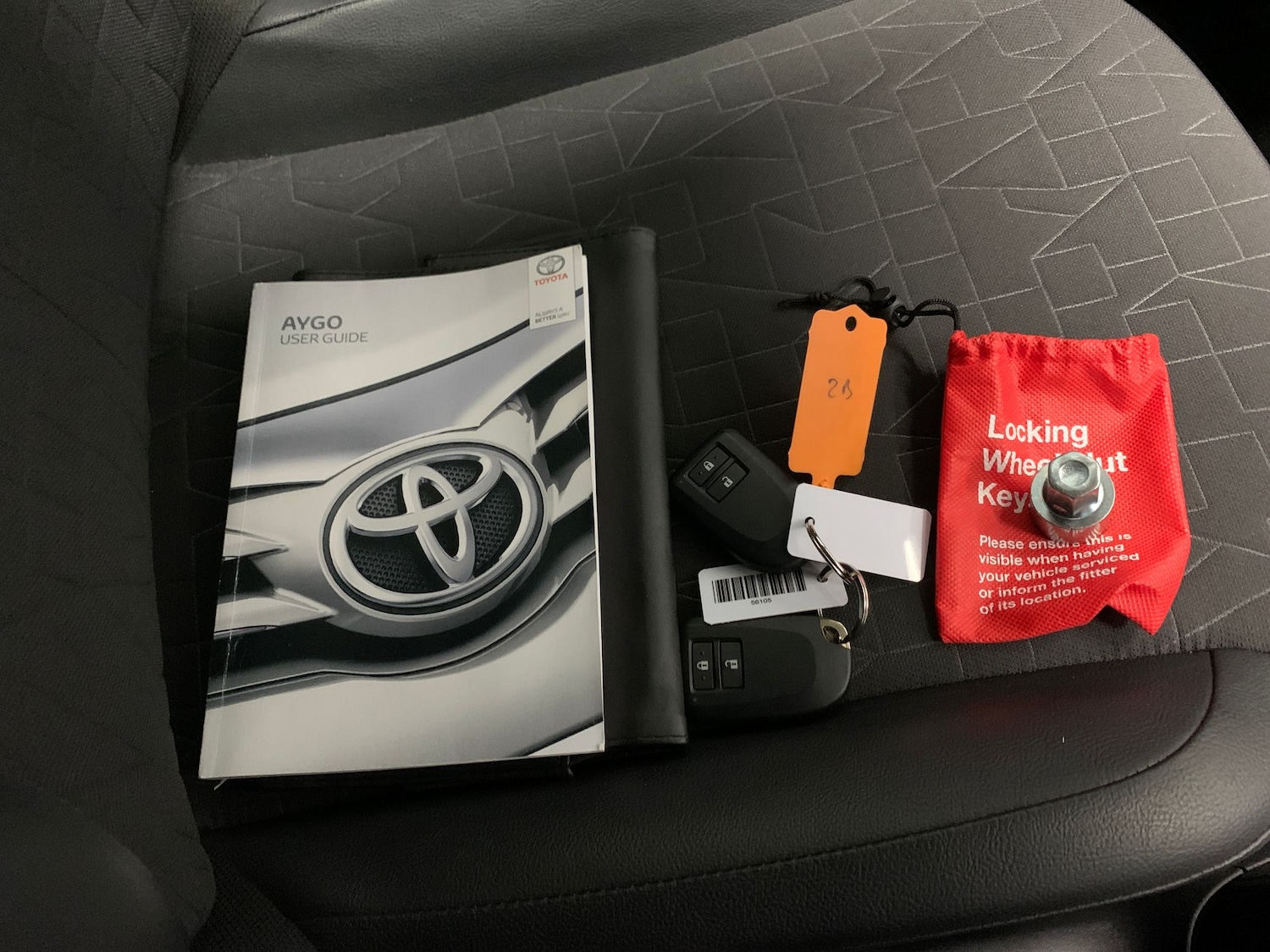 Used Toyota AYGO 2020 for sale - 76948793: Photo 31