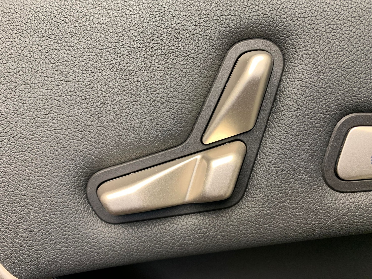 Used BMW iX 2022 for sale - 76958341: Photo 16