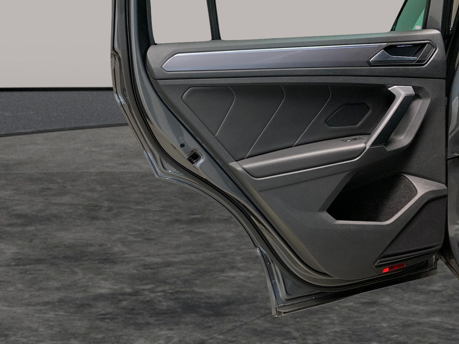 Used Volkswagen Tiguan 2020 for sale - 76523751: Photo 27