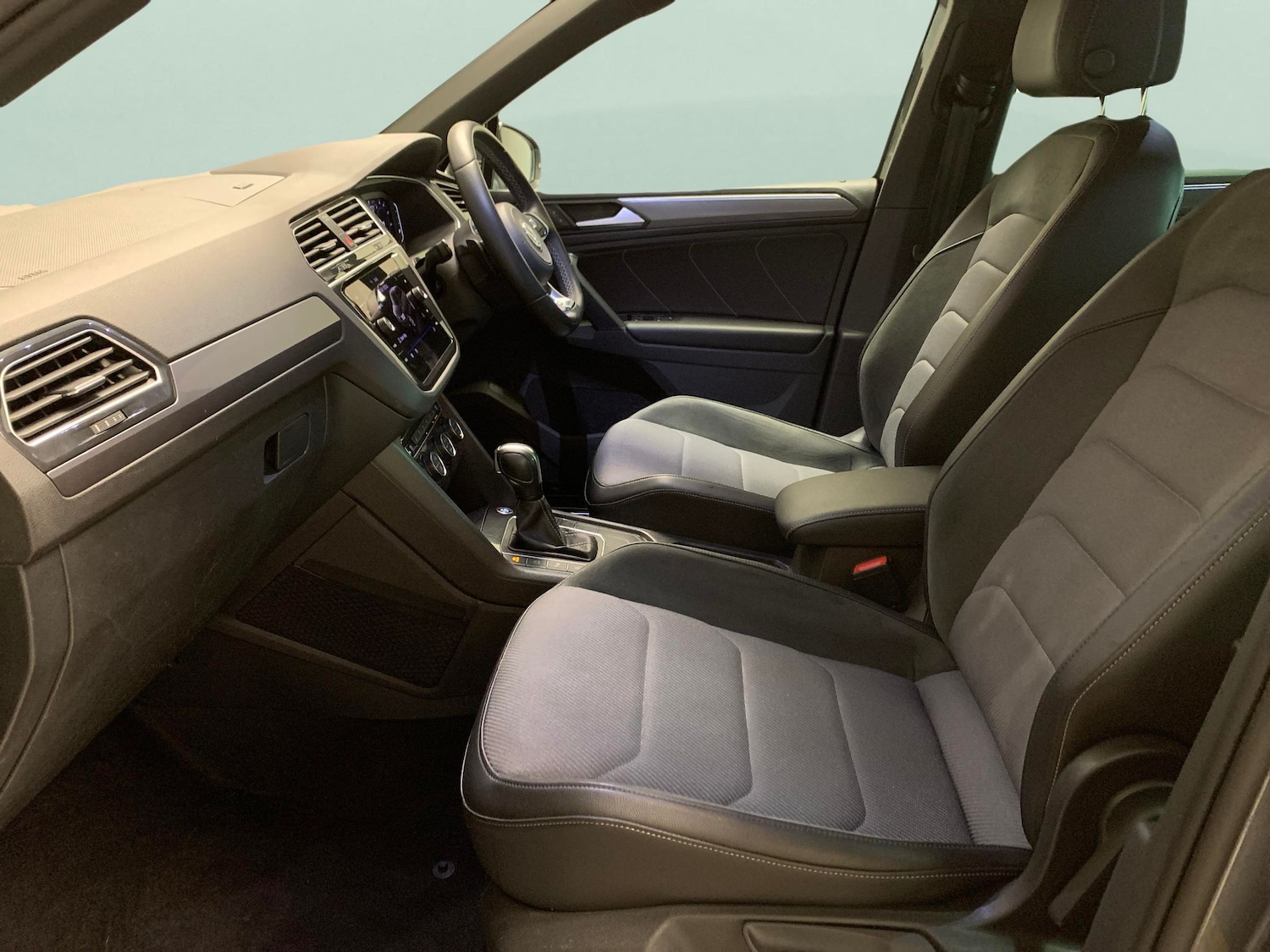 Used Volkswagen Tiguan 2020 for sale - 76523751: Photo 4