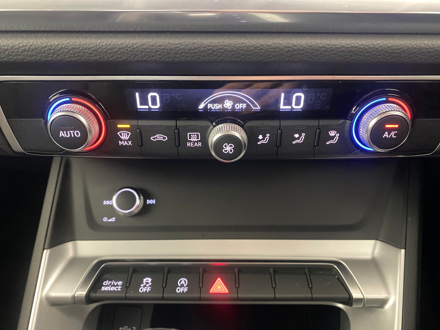 Used Audi Q3 2019 for sale - 76128682: Photo 22