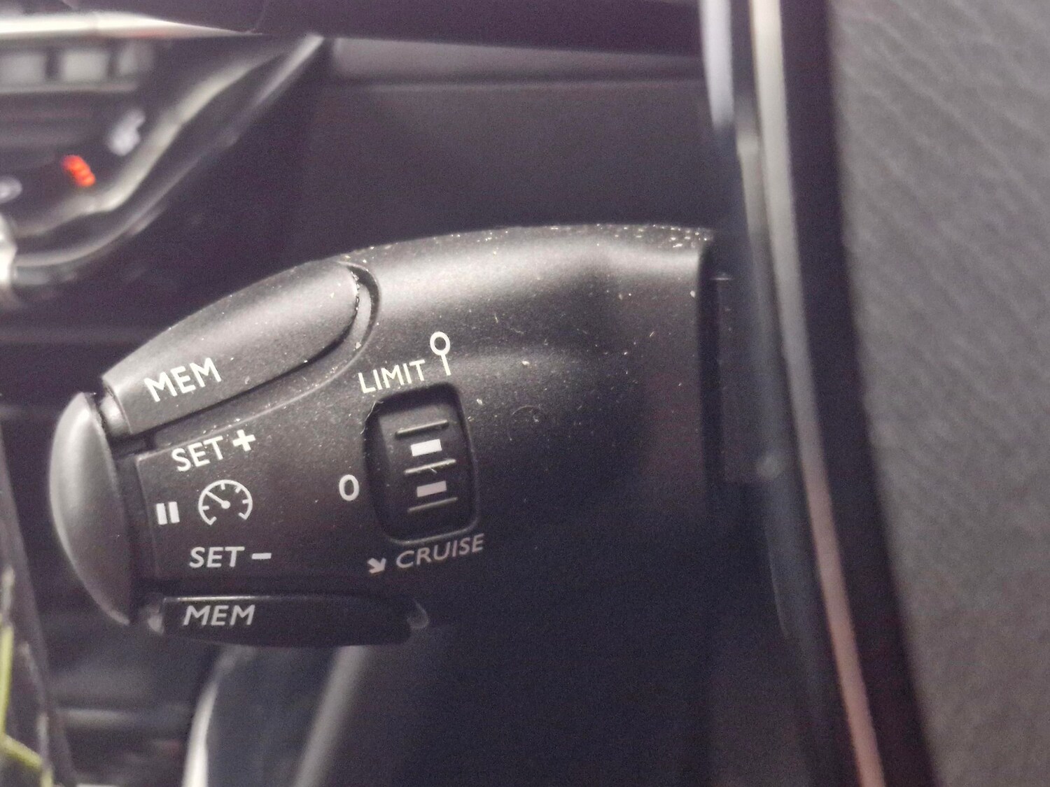 Used Peugeot 2008 2023 for sale - 78159651: Photo 19