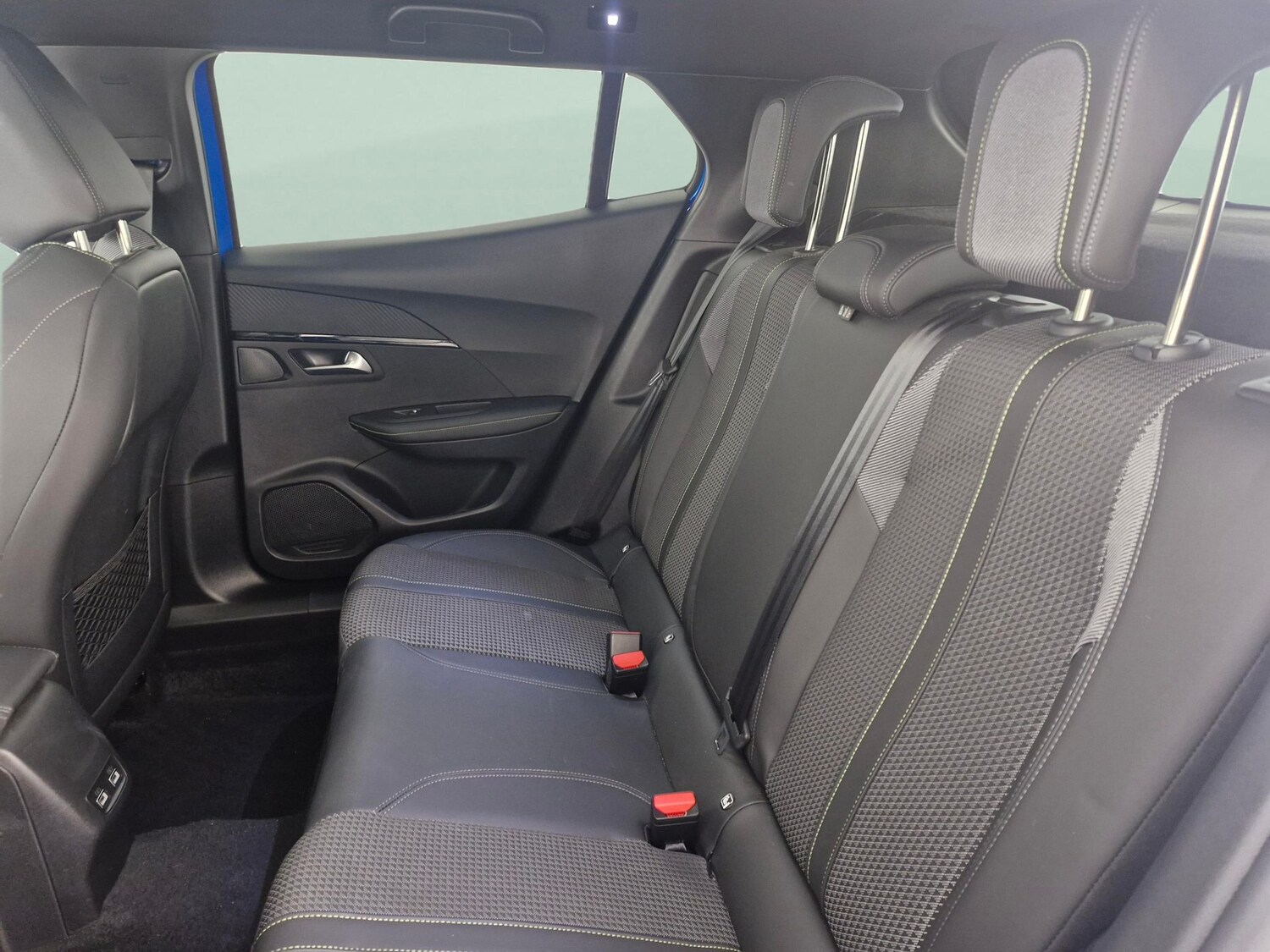 Used Peugeot 2008 2023 for sale - 78159651: Photo 28