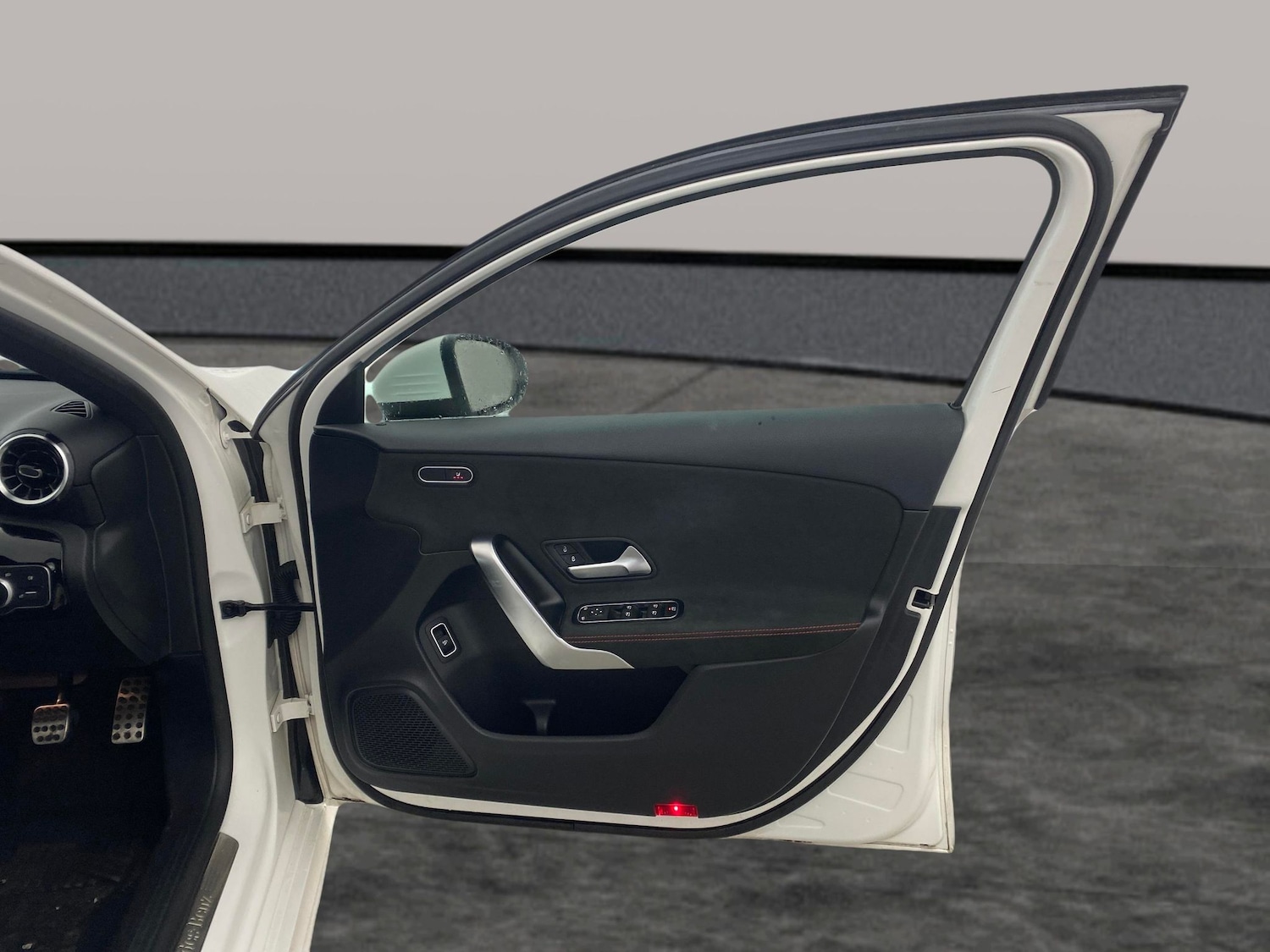 Used Mercedes-Benz A-Class 2020 for sale - 76831427: Photo 27