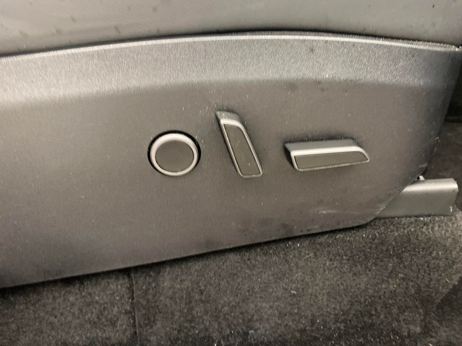 Used Tesla Model Y 2024 for sale - 77988997: Photo 16