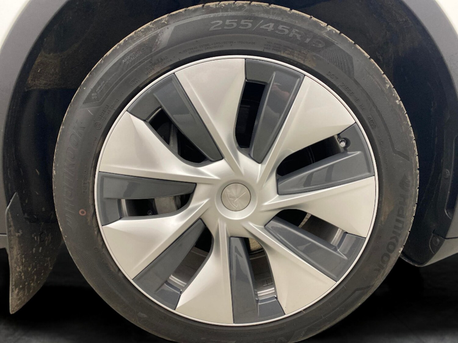 Used Tesla Model Y 2024 for sale - 77988997: Photo 23