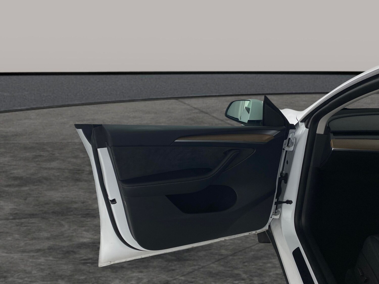 Used Tesla Model Y 2024 for sale - 77988997: Photo 26