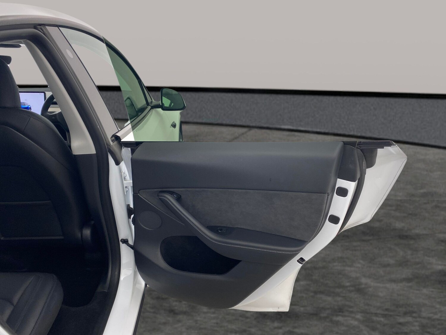 Used Tesla Model Y 2024 for sale - 77988997: Photo 29