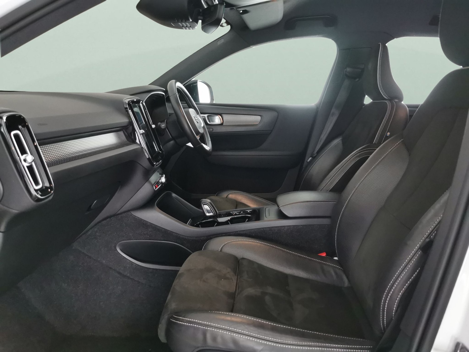 Used Volvo XC40 2019 for sale - 77974343: Photo 4