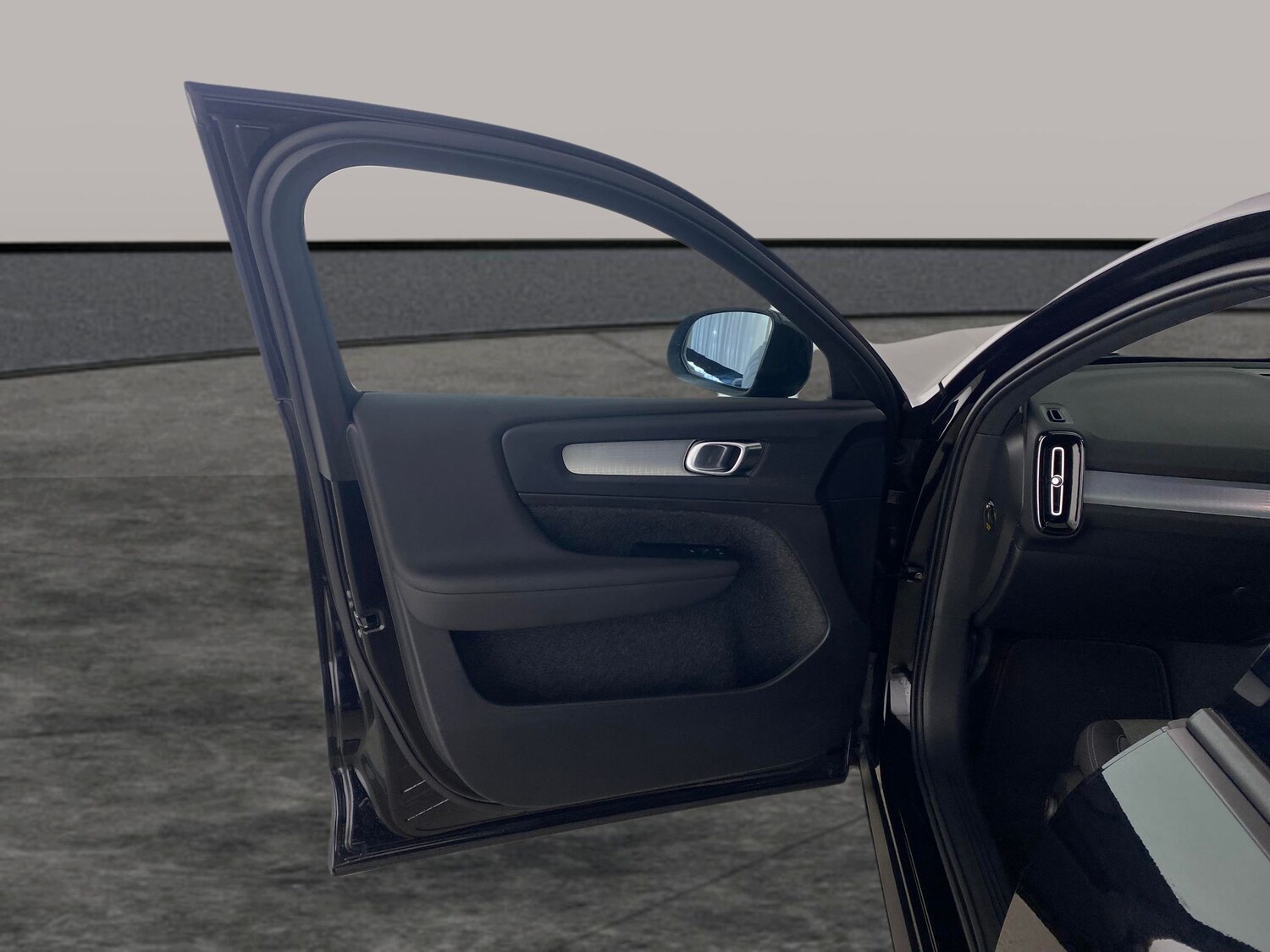 Used Volvo XC40 for sale - 77740378: Photo 22