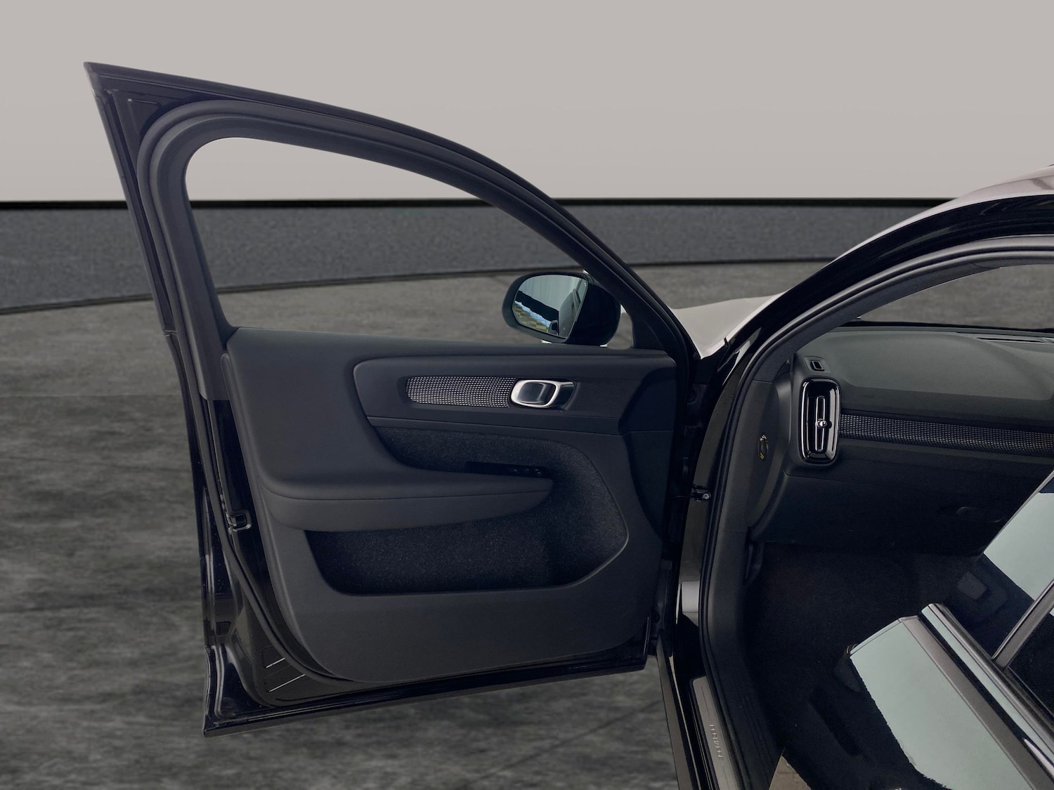 Used Volvo XC40 2021 for sale - 78028370: Photo 22