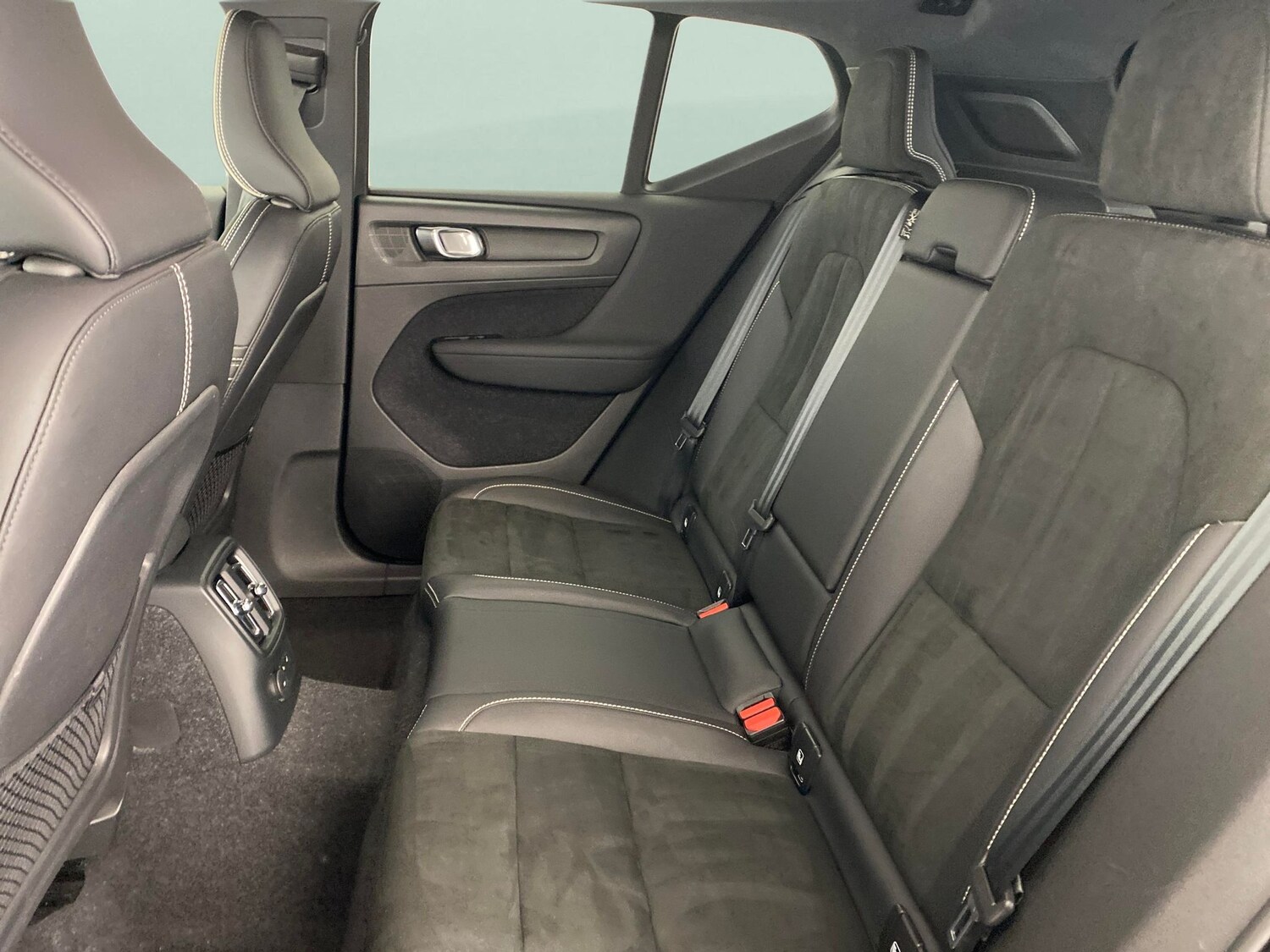 Used Volvo XC40 2021 for sale - 78028370: Photo 24