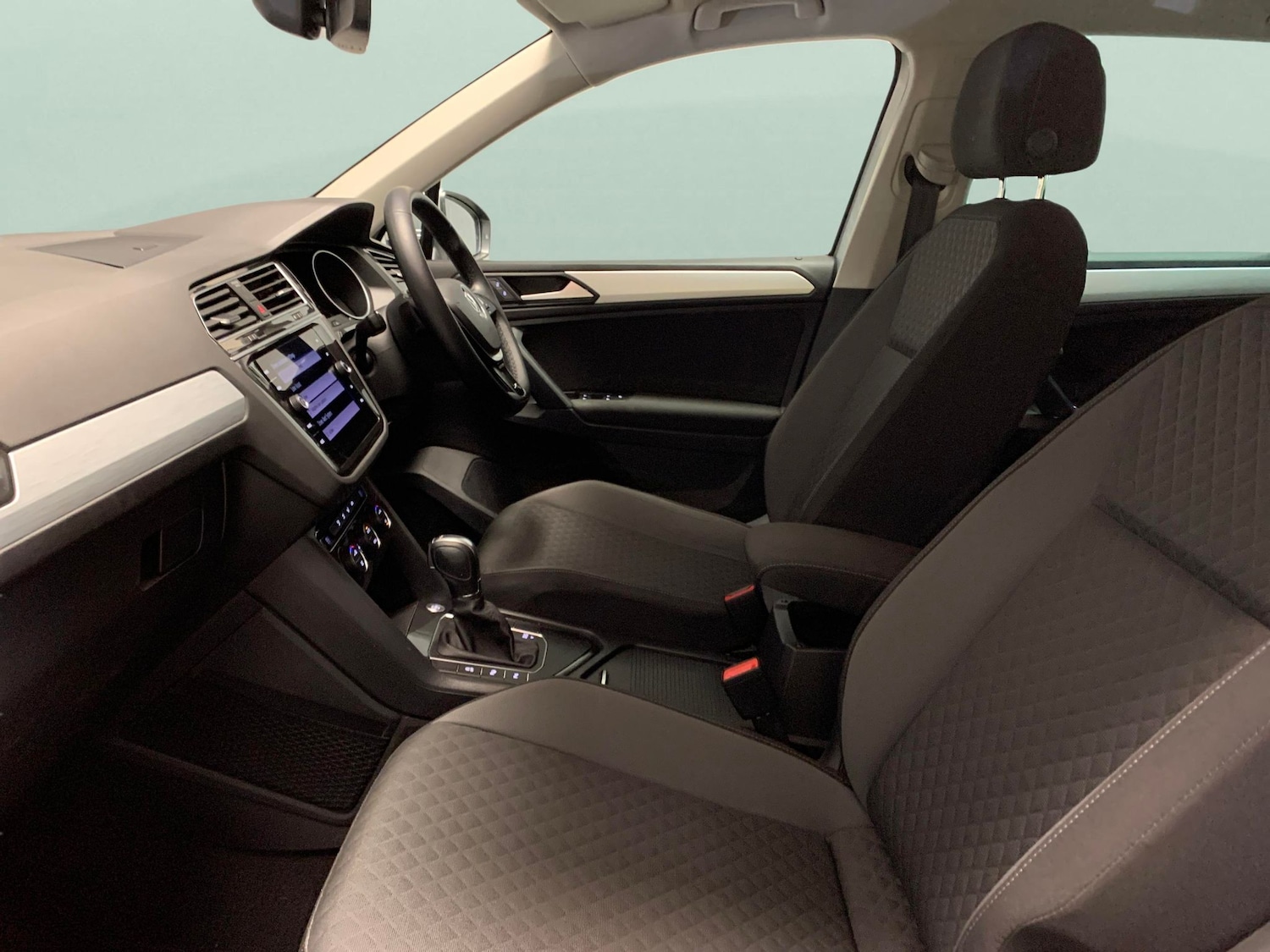 Used Volkswagen Tiguan 2019 for sale - 77286015: Photo 4