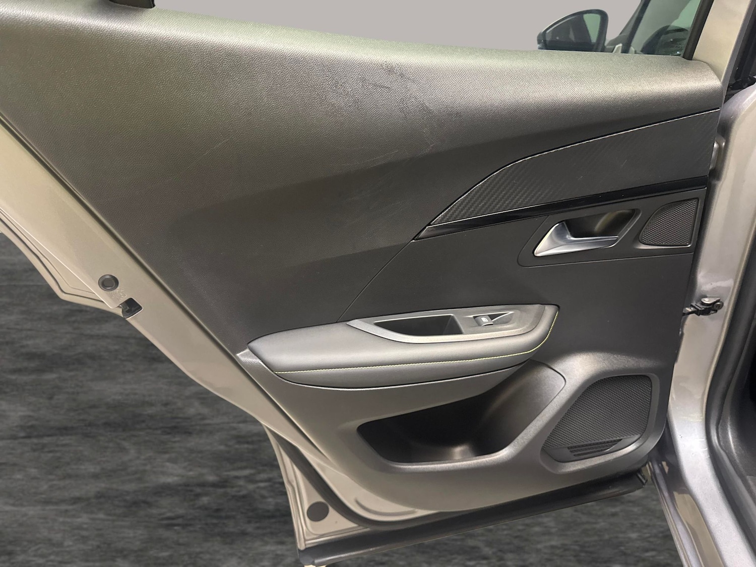 Used Peugeot E-2008 for sale - 77311218: Photo 30