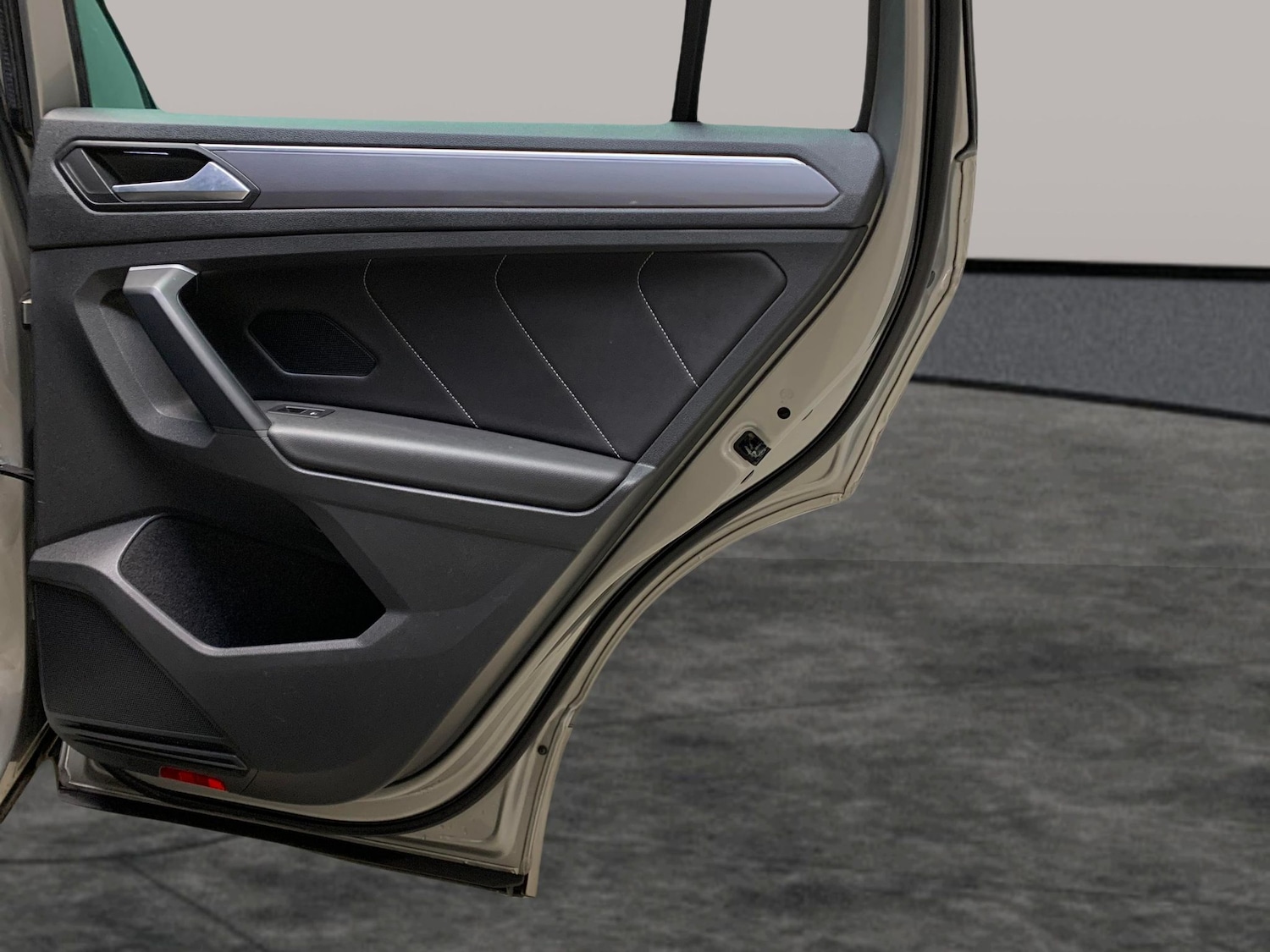 Used Volkswagen Tiguan 2019 for sale - 77210859: Photo 27