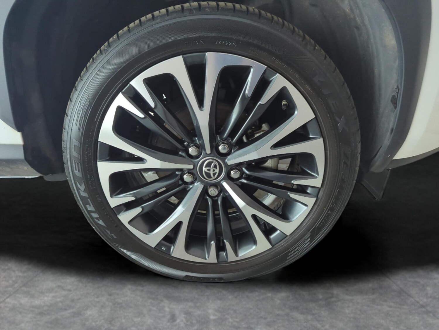 Used Toyota Yaris Cross 2023 for sale - 78129459: Photo 28