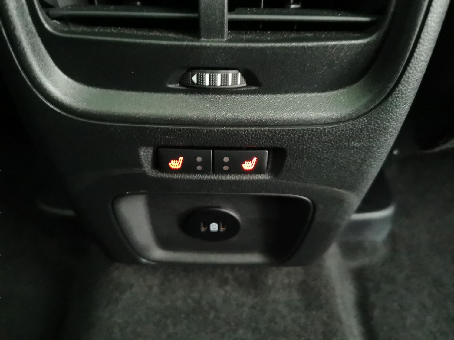 Used Ford Kuga 2024 for sale - 76882210: Photo 24