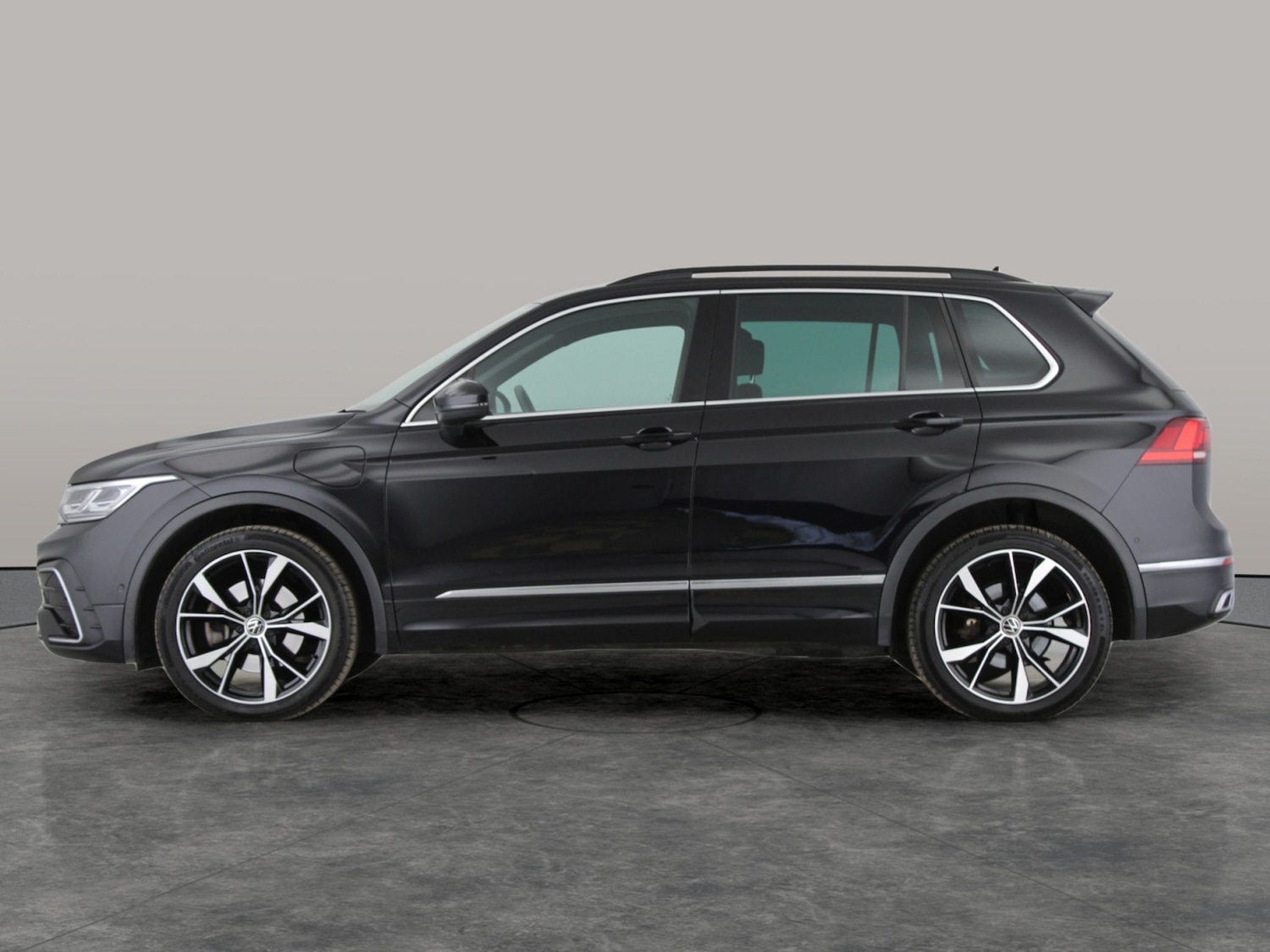 Used Volkswagen Tiguan 2022 for sale - 76464166: Photo 15