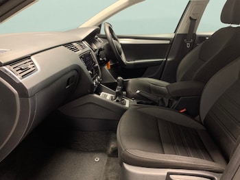 Used Skoda Octavia 2019 for sale - 75868665: Photo