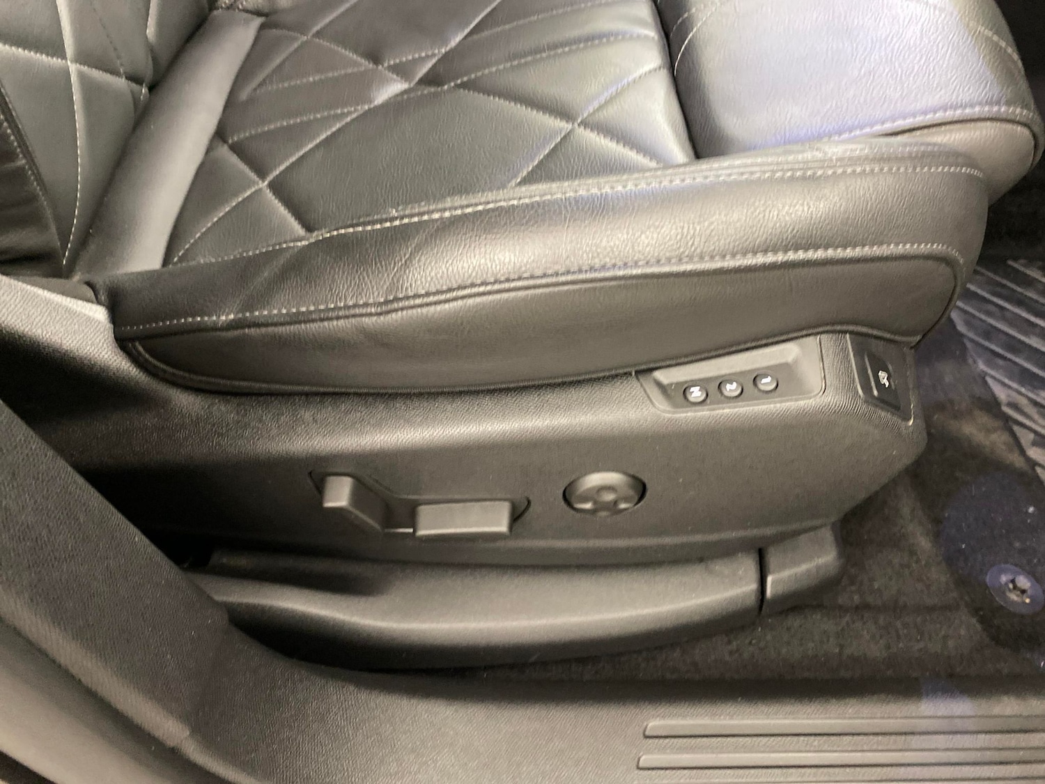 Used DS Automobiles DS 7 Crossback 2022 for sale - 76394001: Photo 18